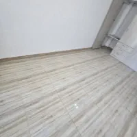 فروش طبقه دوم نوساز ۱۰۴ متری حوالی میدان بسیج