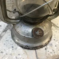 فانوس نفتی ، زنگوله ، دالاق و فلزات قدیمی|کلکسیون اشیاء عتیقه|شهرکرد, |دیوار