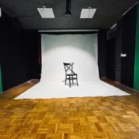 استودیو عکاسی و فیلمبرداری|اجارهٔ کوتاه‌مدت دفتر کار و فضای آموزشی|تهران, بهجت‌آباد|دیوار