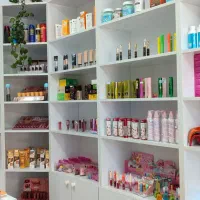 واگذاری به علت مهاجرت ، زیر قیمت|آرایشی، بهداشتی، درمانی|سلماس, |دیوار