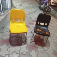صندلی پلاستیکی