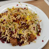 خانم جوان برای کار منزل (گیشا)