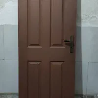 در اتاق خواب با دستگیره