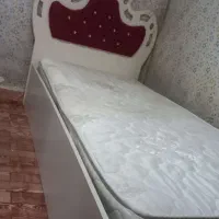 تخت یک نفر در حد|تخت و سرویس خواب|رشت, بیجارپس|دیوار