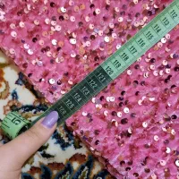 پیراهن پولکی،زمینه مخمل صورتی|لباس|مشکیندشت, |دیوار