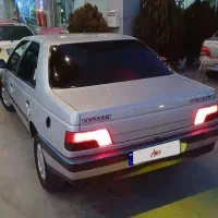 ۹۷ عروسک دوگانه کارخانه