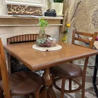 میز‌ناهارخوری دو نفره