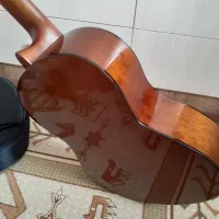 گیتار یاماها c70|گیتار، بیس، امپلیفایر|رشت, پیرکلاچای|دیوار