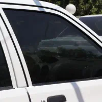 نصب شیشه دودی به صورت تخصصی