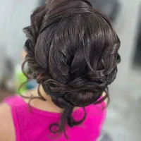 شنیون کار حرفه ای|خدمات آرایشگری و زیبایی|مشهد, حجت|دیوار