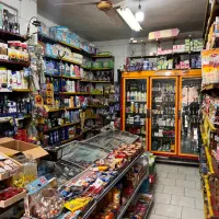 ۳۰متر/نزدیک مترو/۳۰سال سابقه سوپر مارکت