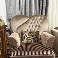 مبل هفت نفره|مبلمان خانگی و میز عسلی|صحنه, |دیوار