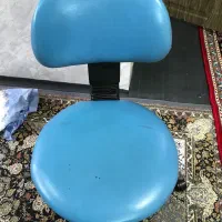 صندلی چرخی در حد