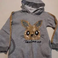 تعدادی هودی|لباس|رشت, انصاری|دیوار