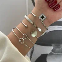 بنگل|بدلیجات|سبزوار, قلعهنو دهزار|دیوار