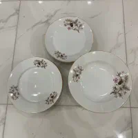 بشقاب و ظروف چینی گل دار