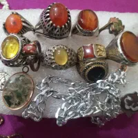 عقیق ناب قدیمی فروش  یکجا انگشتر گیر سر نقره  ب