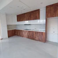 آپارتمان ۸۵ متری . غرق در نور .دسترسی راحت به حرم