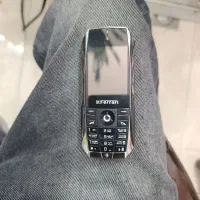 یک مبایل با مارک فراری اصلی