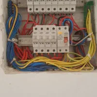 خدمات برقکشی و لوله کشی آب و فاضلاب