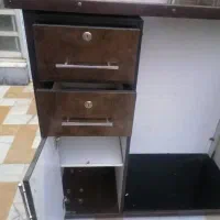 میز کار اداری یا کامپیوتر