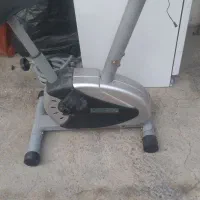 دوچرخه ثابت ورزشی