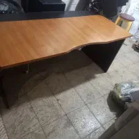 یک عدد میز اداری یا مغازه در حد نو در تصویر فروشی|میز تحریر و کامپیوتر|اقبالیه, |دیوار