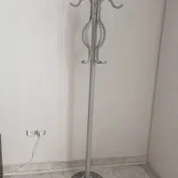 چوب لباسی ایستاده