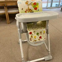 صندلی غذا کاملا نو و سالم|تخت و صندلی بچه|ابریشم, |دیوار