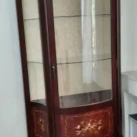 ویترین  بوفه  معرق. مهاجران