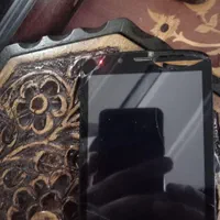 گوشی هونور|موبایل|پرند, فاز ۱|دیوار