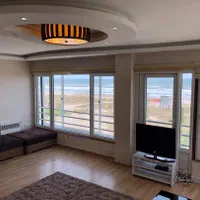 سوئیت آپارتمان دوخوابه بر ساحل