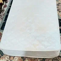 تشک تک نفره تازه و تمیز