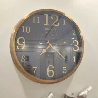 ساعت دیواری