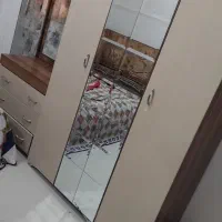 تخت وکمد واینه دلاور