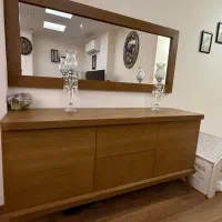 کنسول  با آیینه