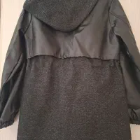 بارونی چرم|لباس|نیشابور, بزرگمهر|دیوار