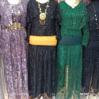 چند دست لباس مال مزون کسی خواست درخدمتم