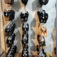 دمپایی|کیف، کفش، کمربند|ساوه, |دیوار