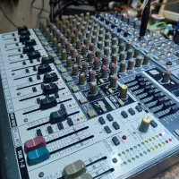 میکسر بهرینگر ۱۸۳۲