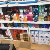 عینک آفتابی مارک دودی ادکلن عطر تا یک سوم بازار|زیورآلات و اکسسوری|مشهد, طلاب|دیوار