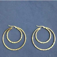 گوشواره حلقه ای|بدلیجات|قم, باغ شریفی|دیوار