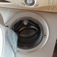 لباسشویی و تنور|ماشین لباسشویی و خشک‌کن لباس|باوی, |دیوار