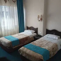 خدمتکار خانم