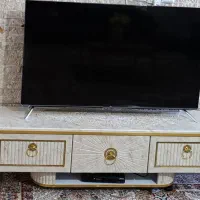 میز تی وی و آیینه و کنسول