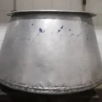فروش تعدادی دیگ برای پخت و پز