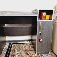 میز تحریر ، چمدان