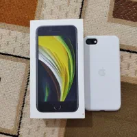 آیفون se