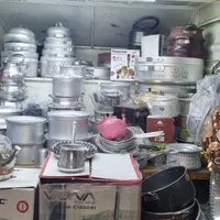قابلمه روهی روحی|ظروف پخت‌وپز|دوگنبدان, |دیوار