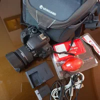 Canon 800D / فقط ۳۰۰۰ شات / همراه کیف و لوازم کامل|دوربین عکاسی و فیلم‌برداری|اصفهان, تیران|دیوار